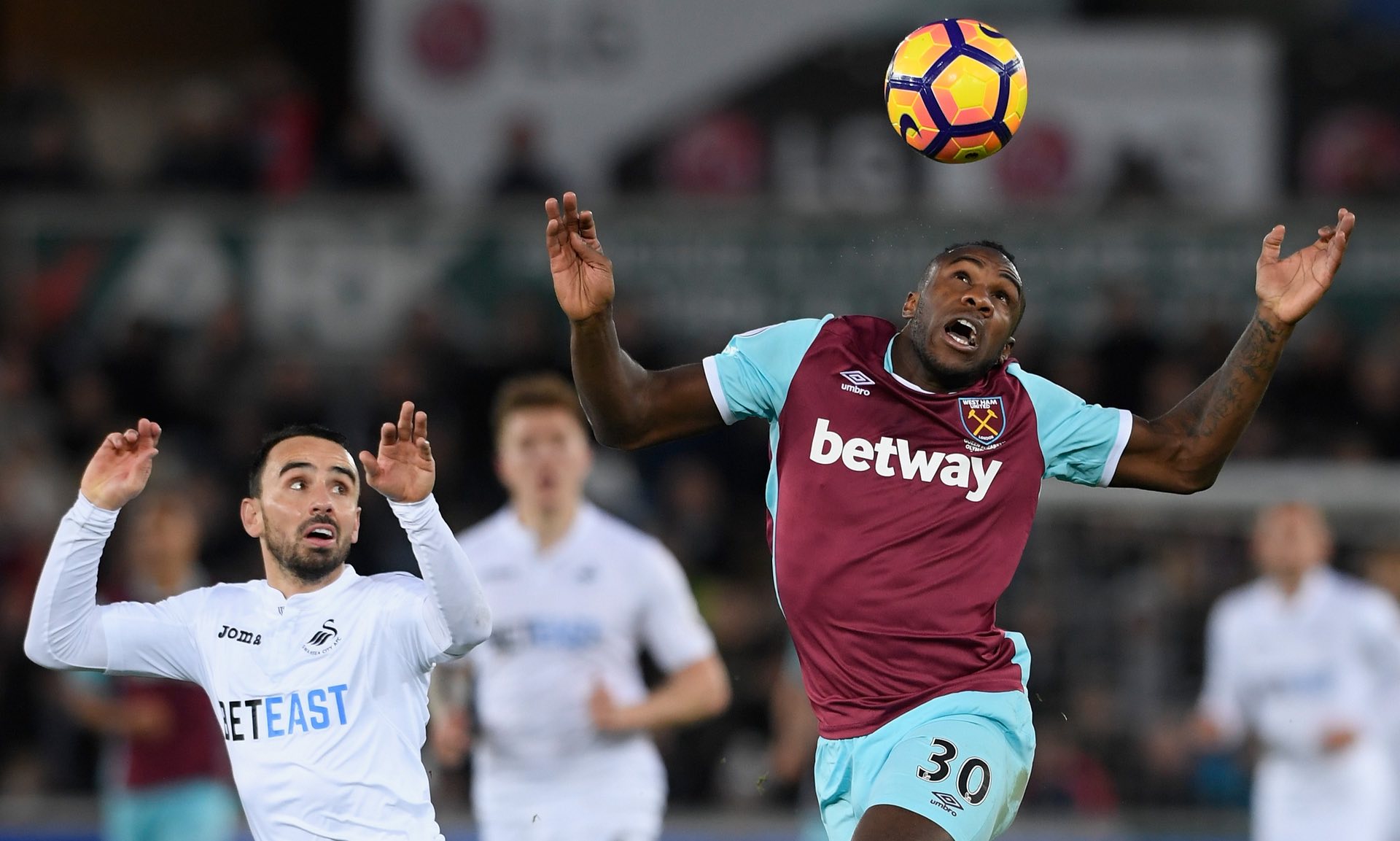 龙舟赛事的 龙舟赛事的